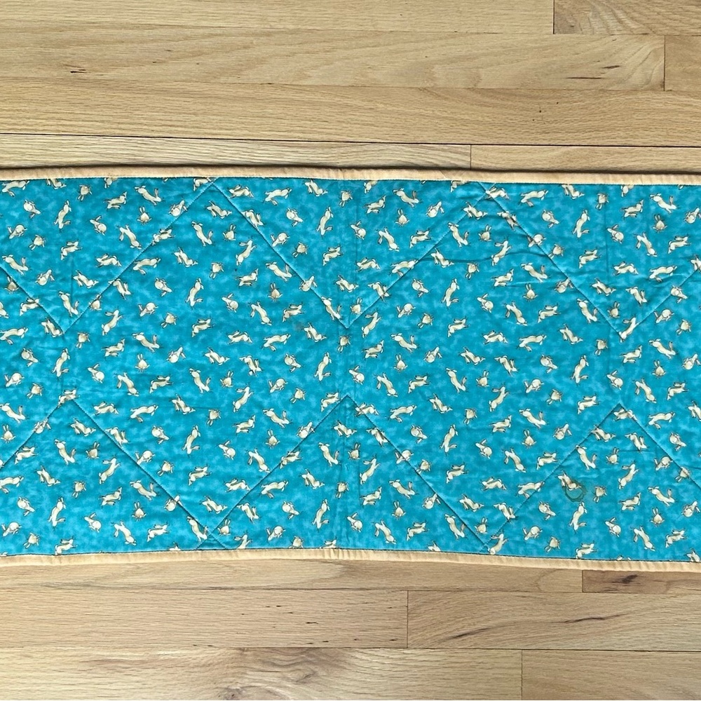 Easter Spring Bunny Rabbit Reversible Handmade Quilted Table Runner 🩵🐰🐇🩷 - Picture 6 of 7